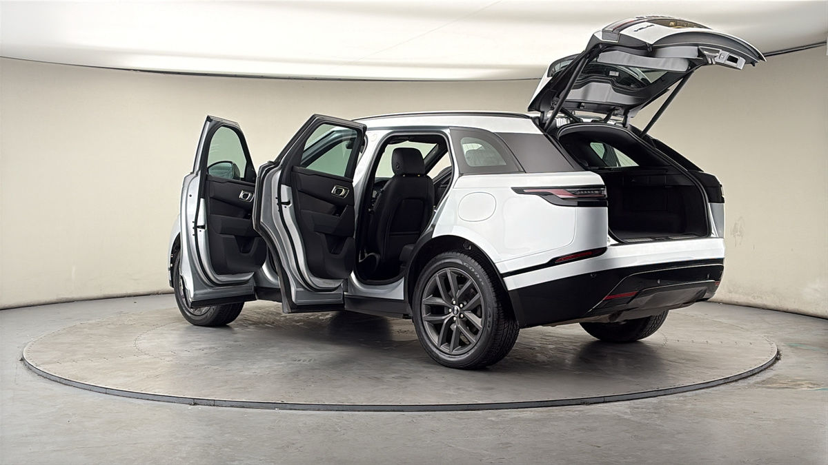 More views of Land Rover Range Rover Velar