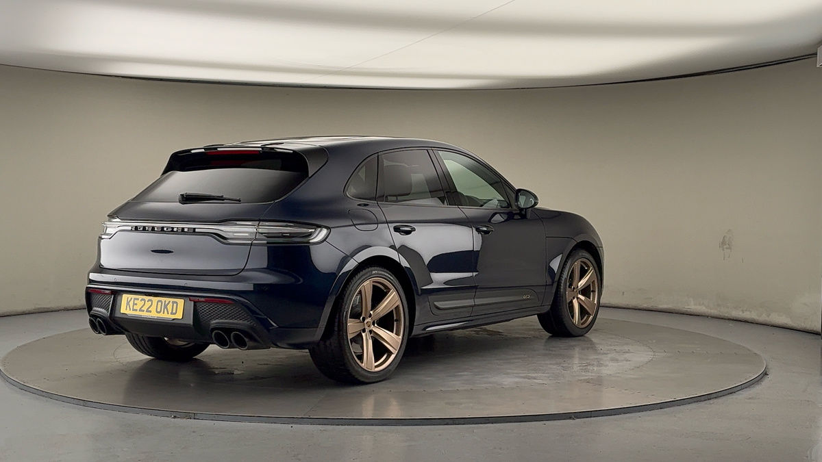 More views of Porsche Macan