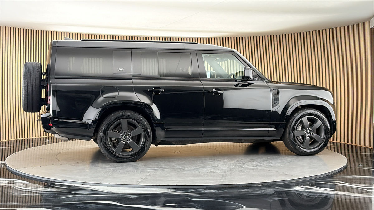 More views of Land Rover Defender 130