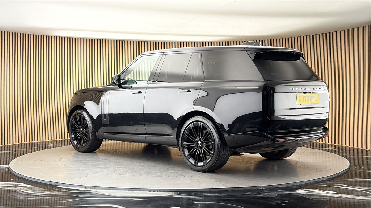 More views of Land Rover Range Rover