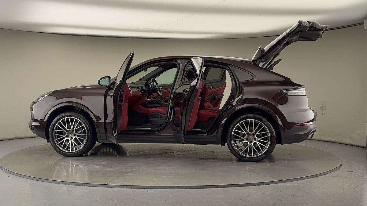 More views of Porsche Cayenne