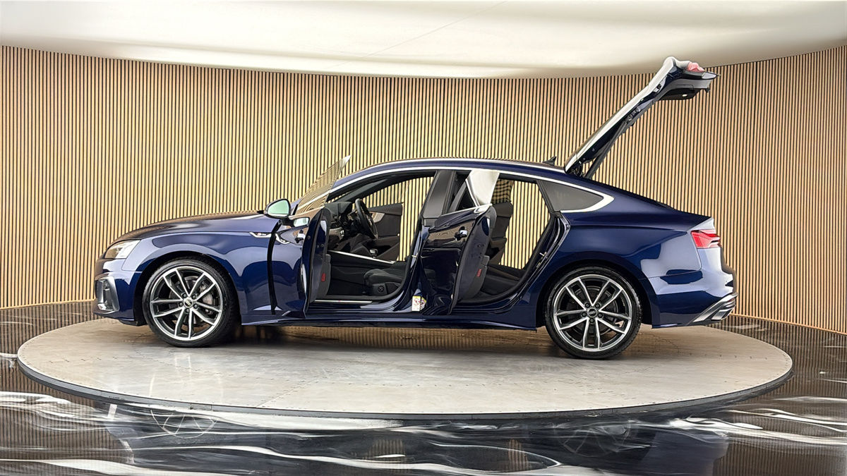 More views of Audi A5