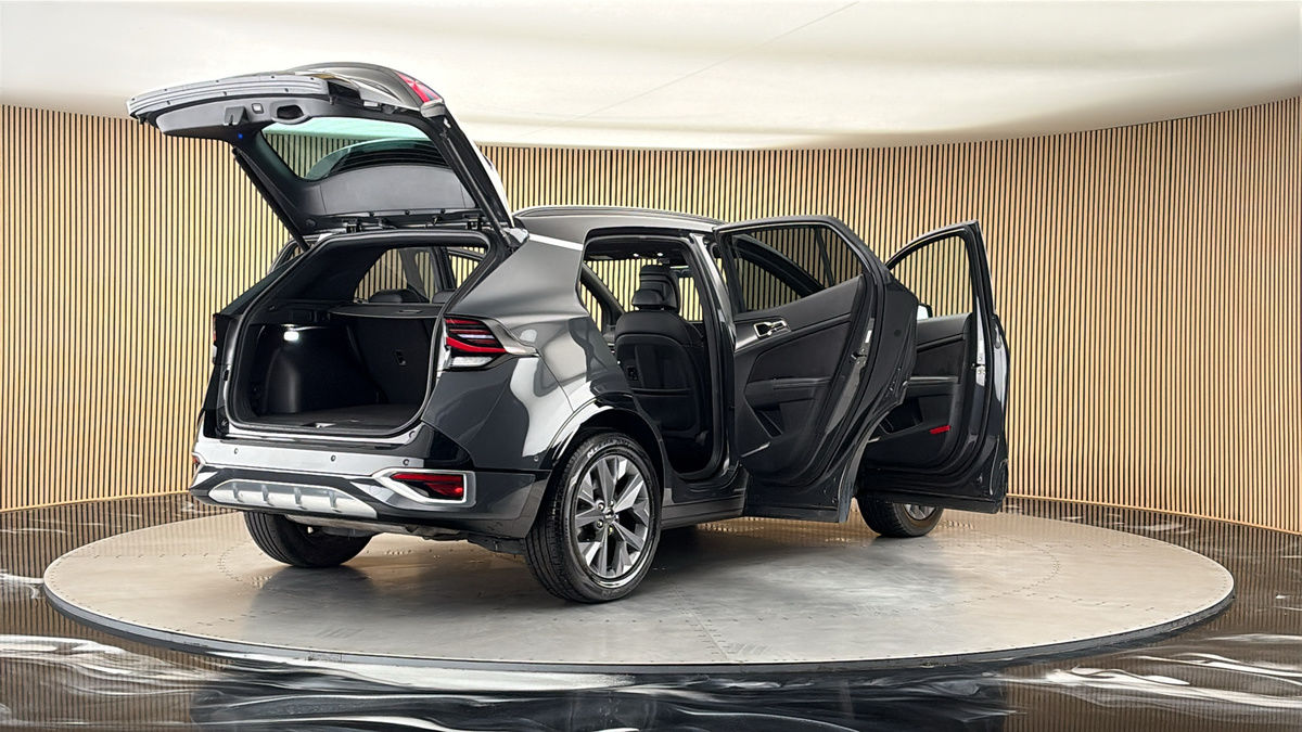 More views of Kia Sportage