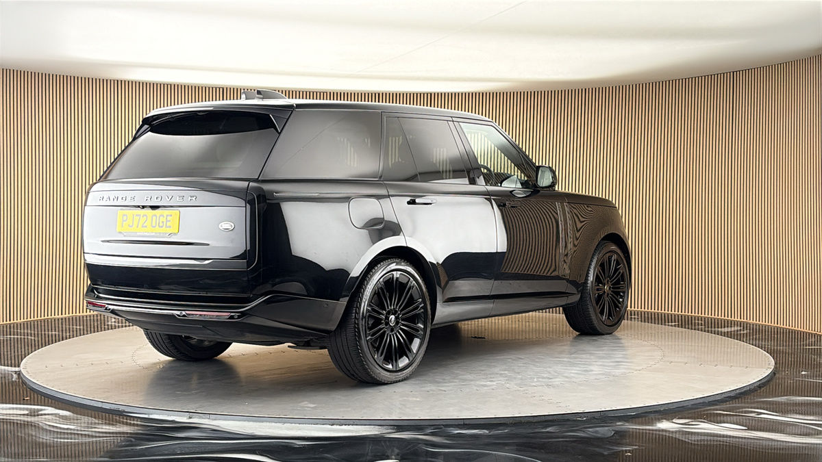 More views of Land Rover Range Rover