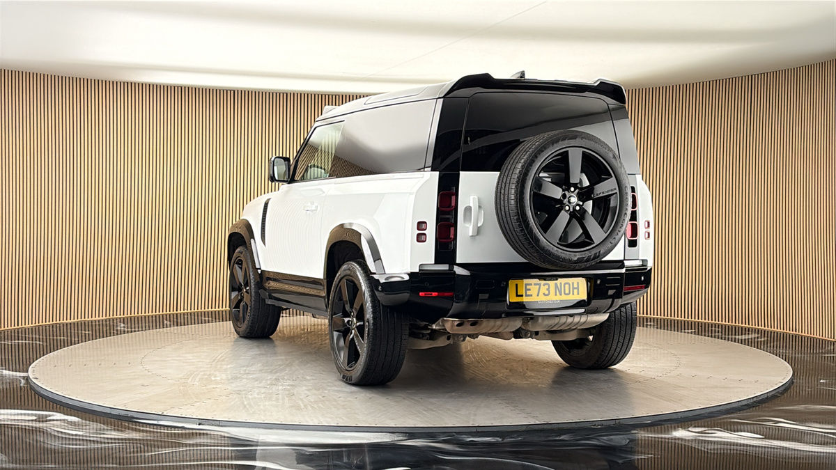 More views of Land Rover Defender 90