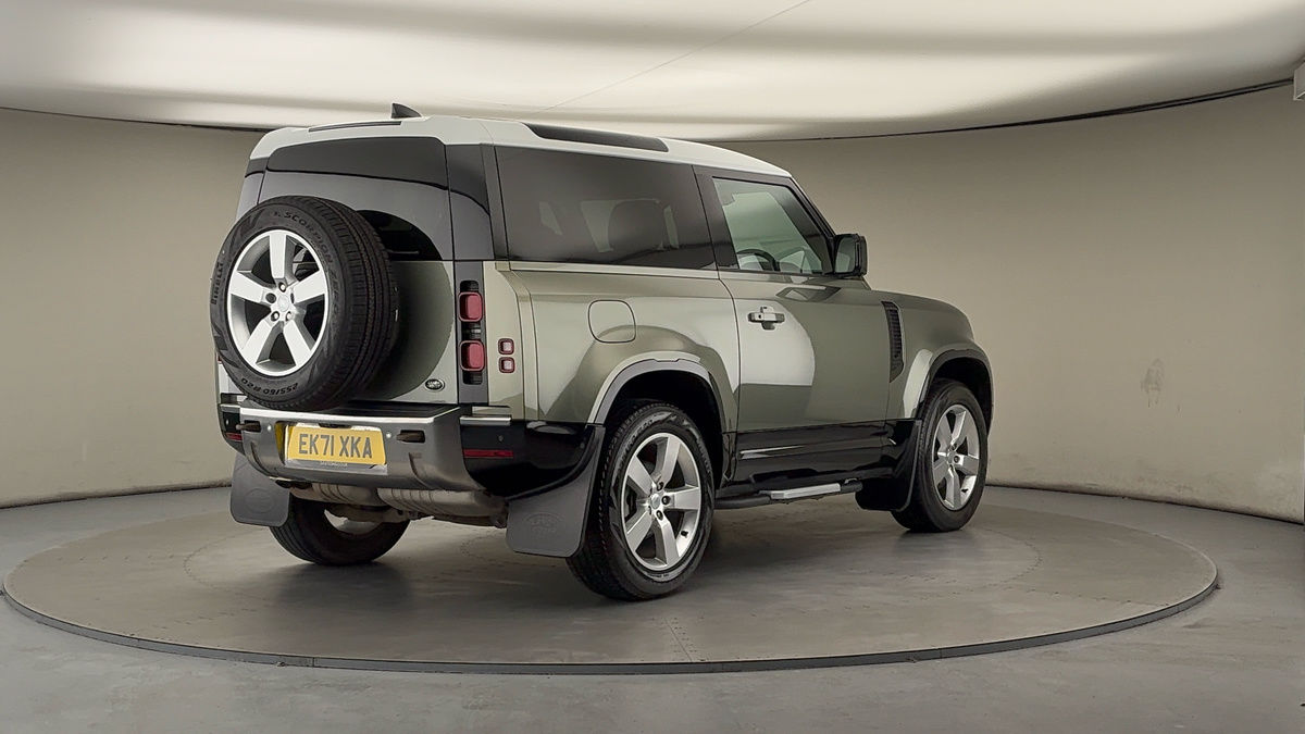 More views of Land Rover Defender 90