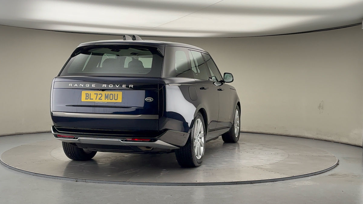 More views of Land Rover Range Rover