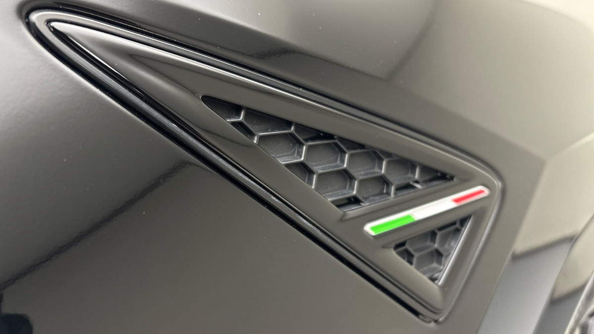 Lamborghini Urus Image 29