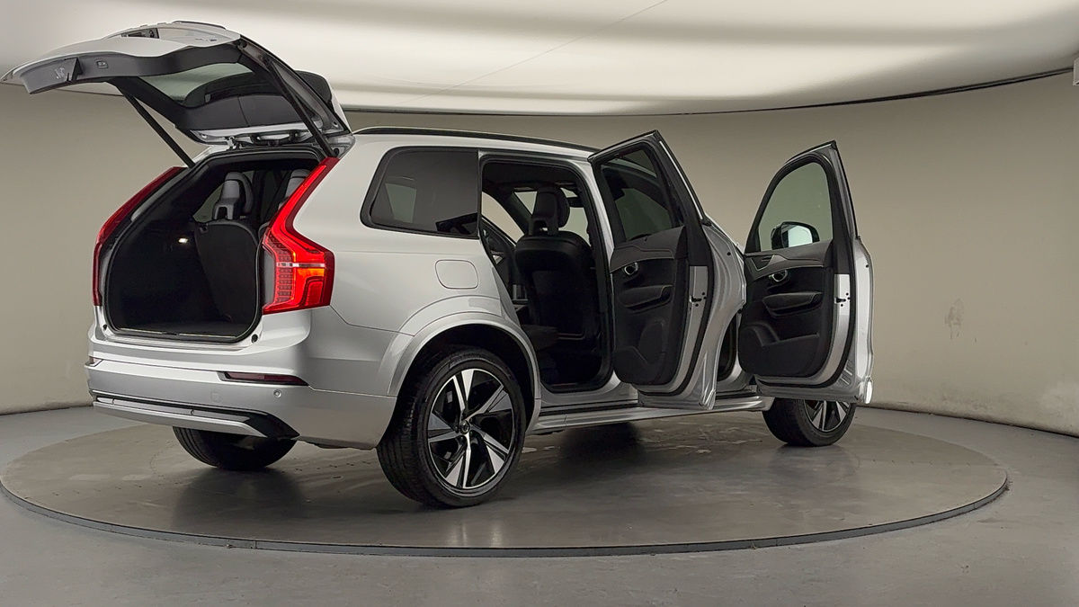 More views of Volvo XC90