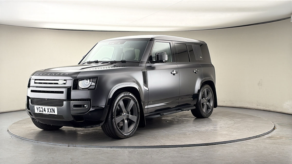 More views of Land Rover Defender 110