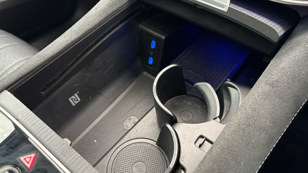 Mercedes-Benz EQE Image 33