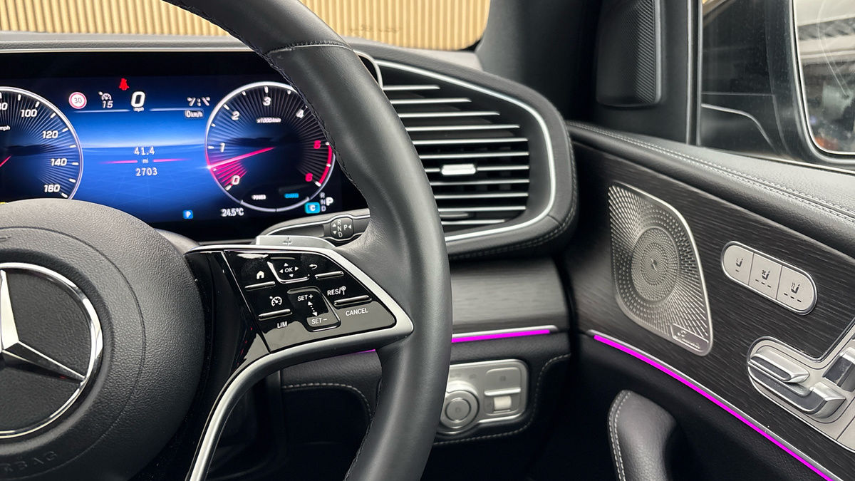 Mercedes-Benz GLE Image 14