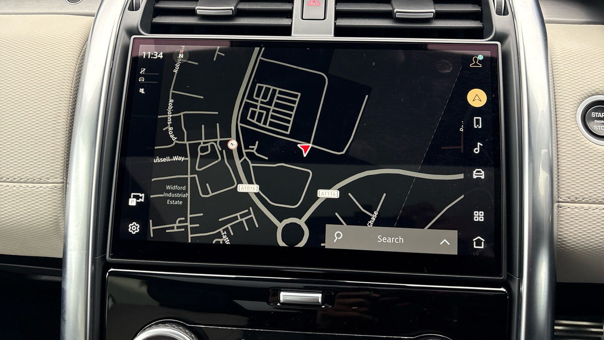 Land Rover Discovery Image 17