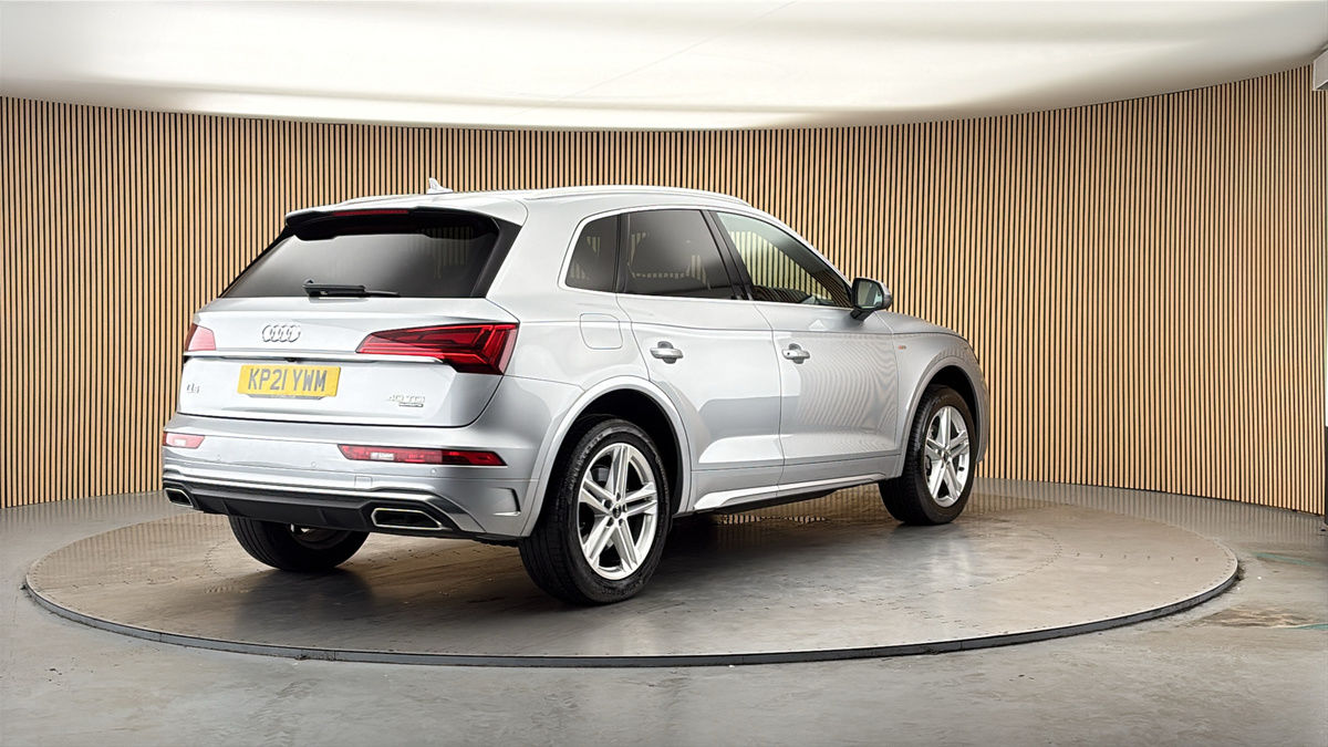 More views of Audi Q5