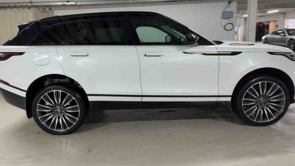 More views of Land Rover Range Rover Velar