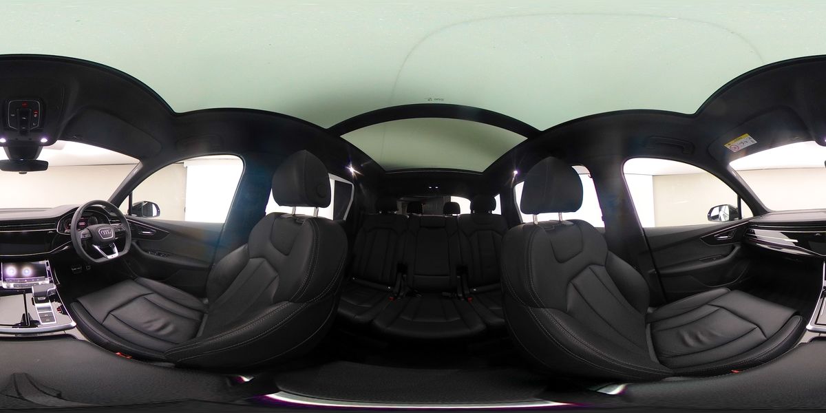 More views of Audi Q7