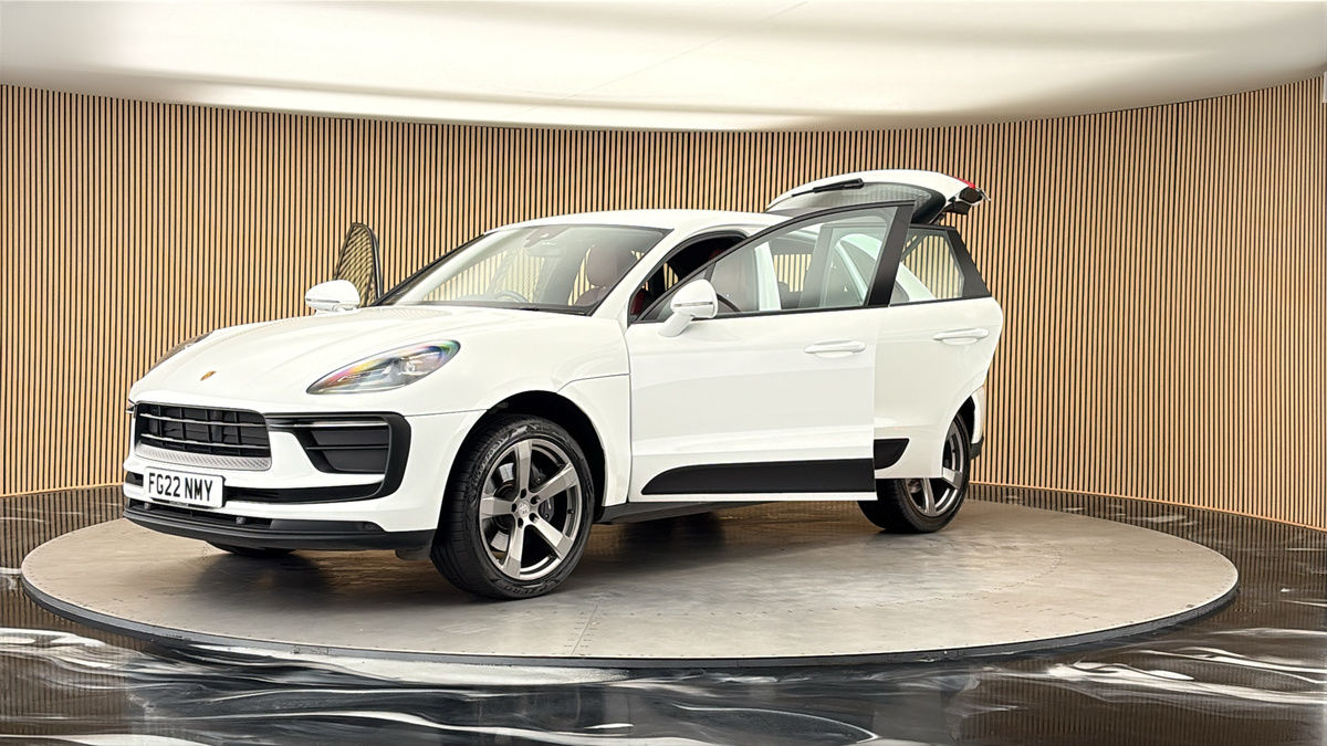Porsche Macan Image 22