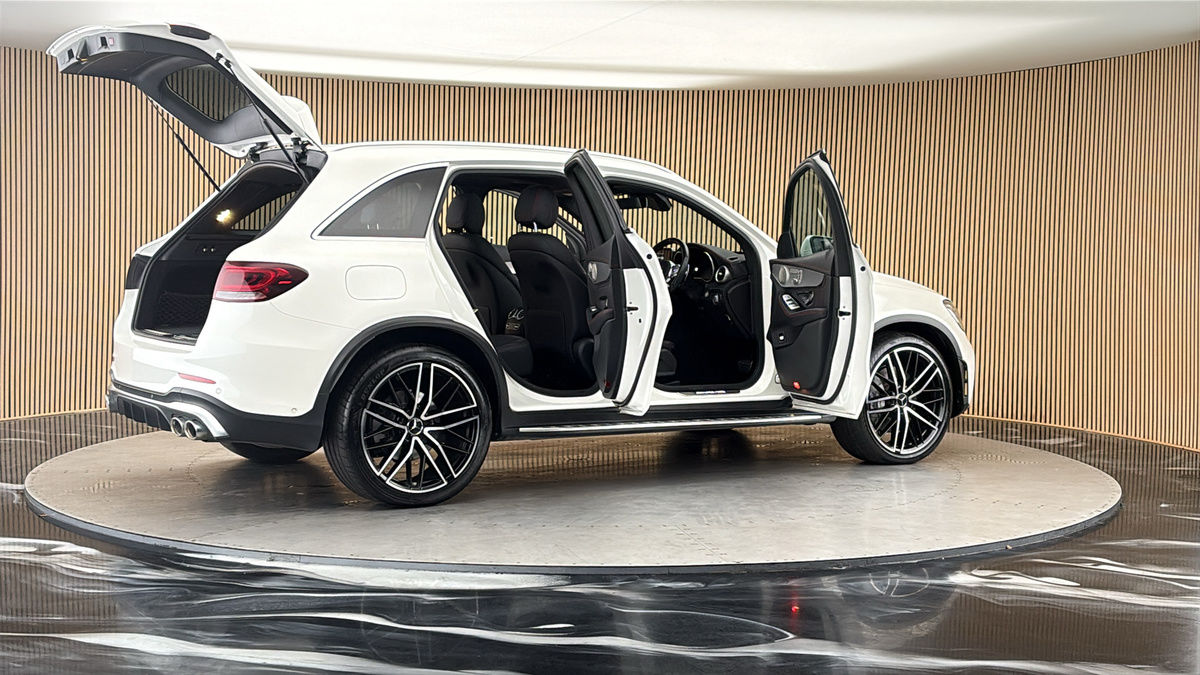 More views of Mercedes-Benz GLC