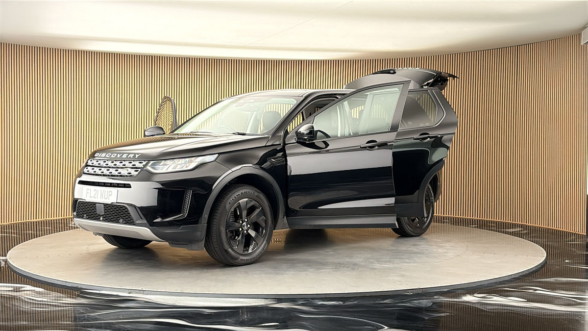 Land Rover Discovery Sport Image 22