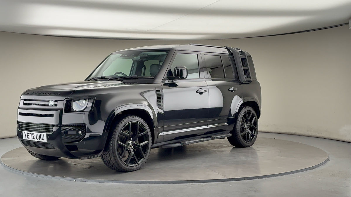 Land Rover Defender 110 Image 20