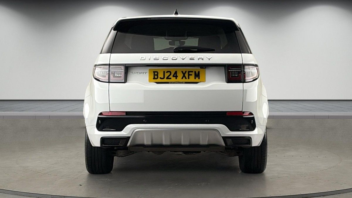 Land Rover Discovery Sport Image 4