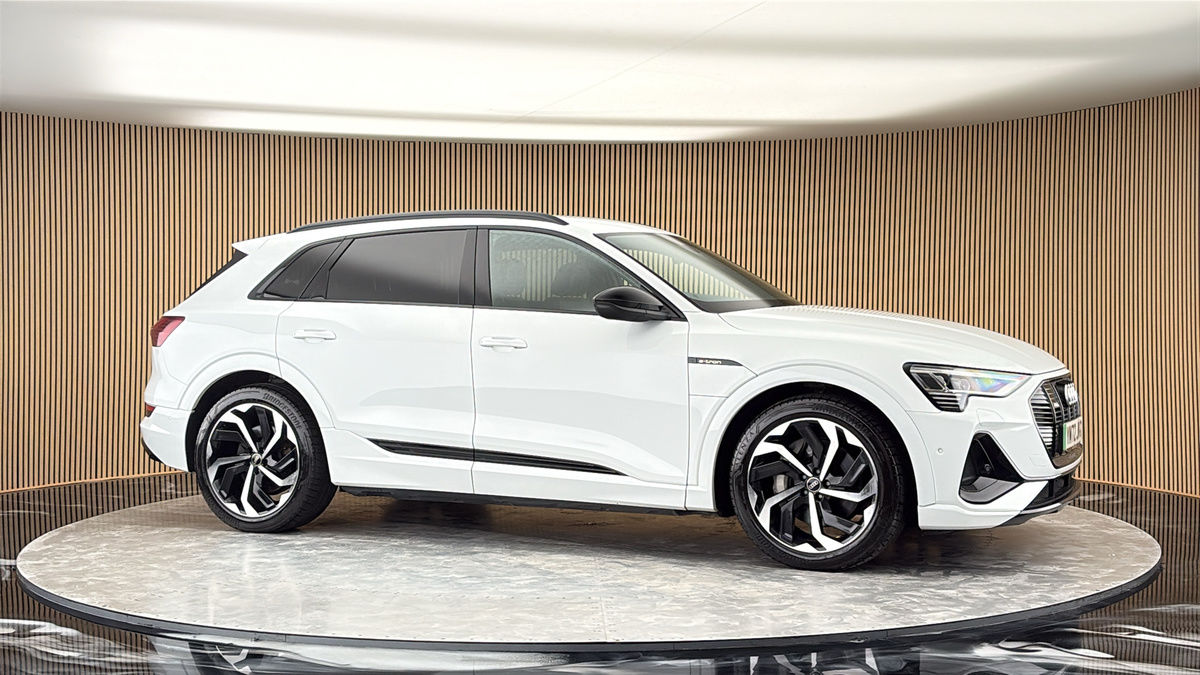 More views of Audi e-tron