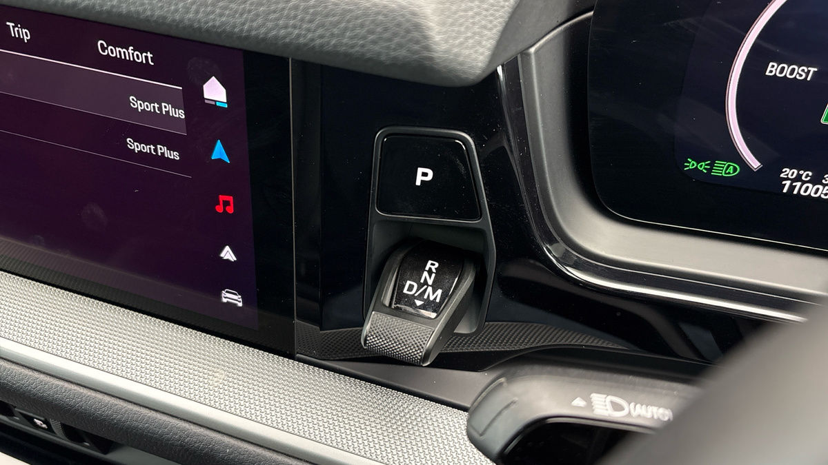 Porsche Cayenne Image 36