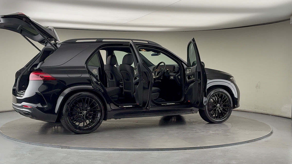 More views of Mercedes-Benz GLE