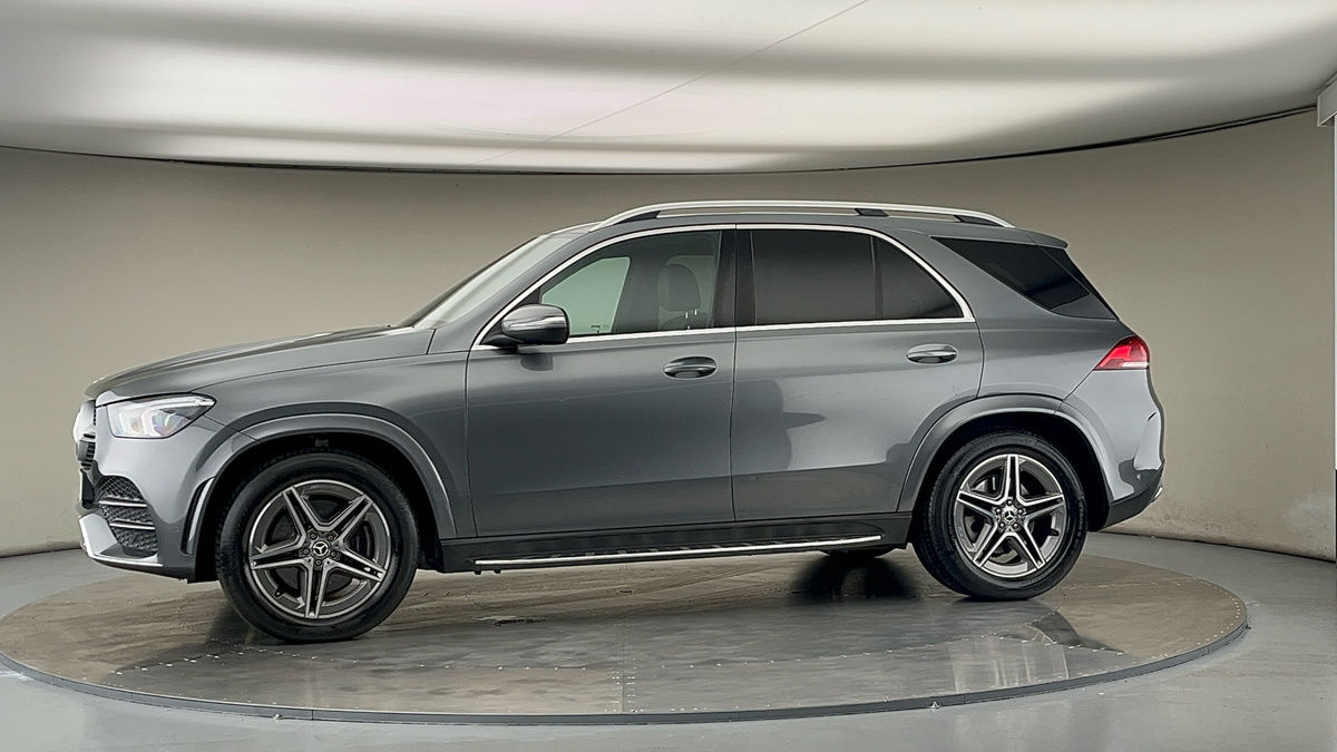 More views of Mercedes-Benz GLE