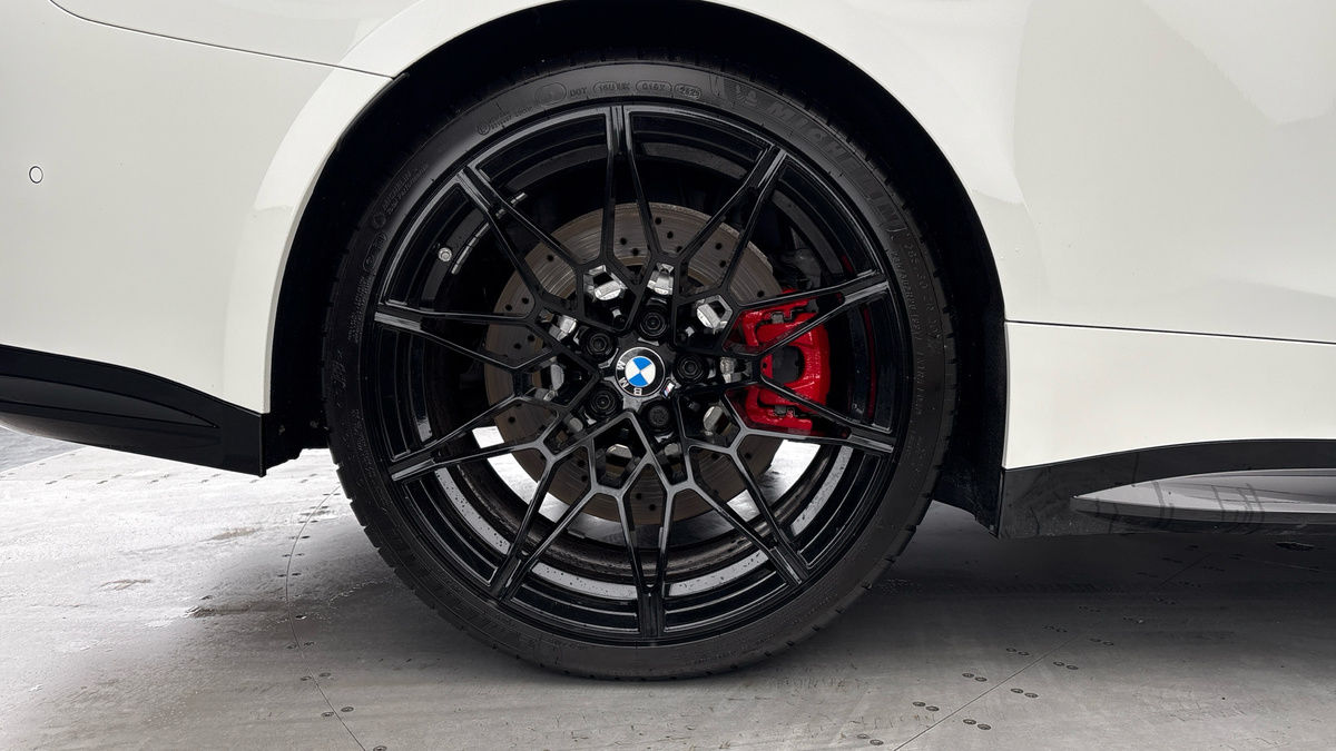 BMW M4 Competition Image 10