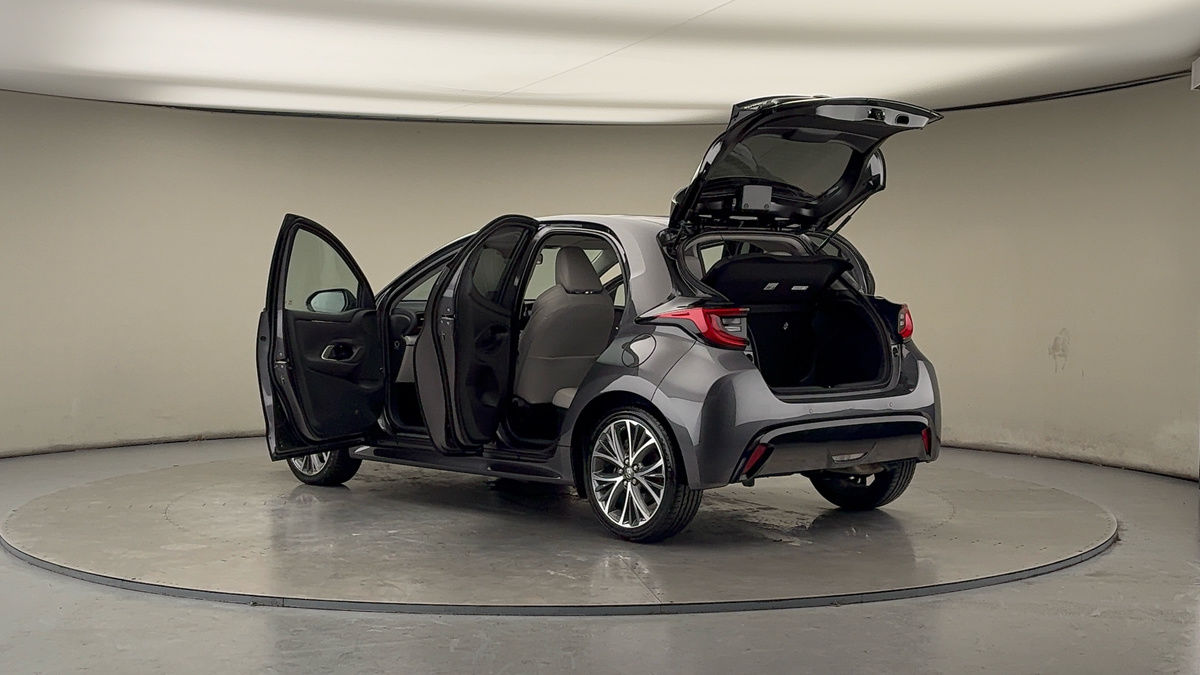 More views of Toyota Yaris