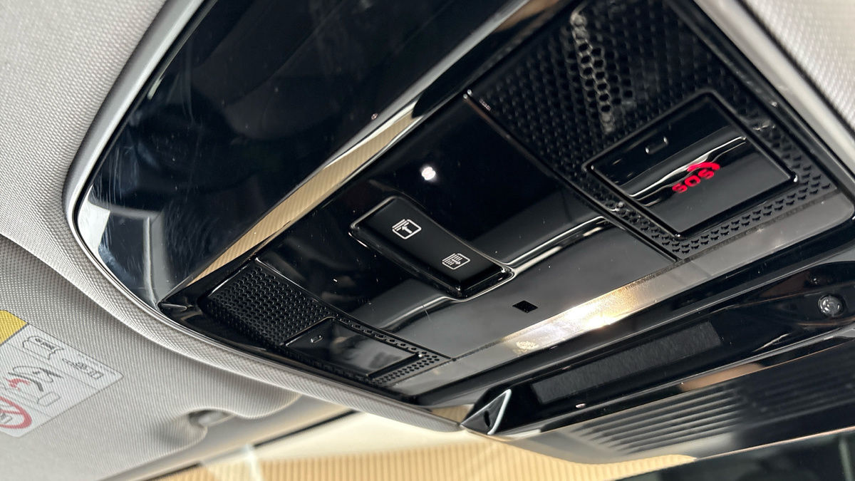 Land Rover Range Rover Sport Image 35