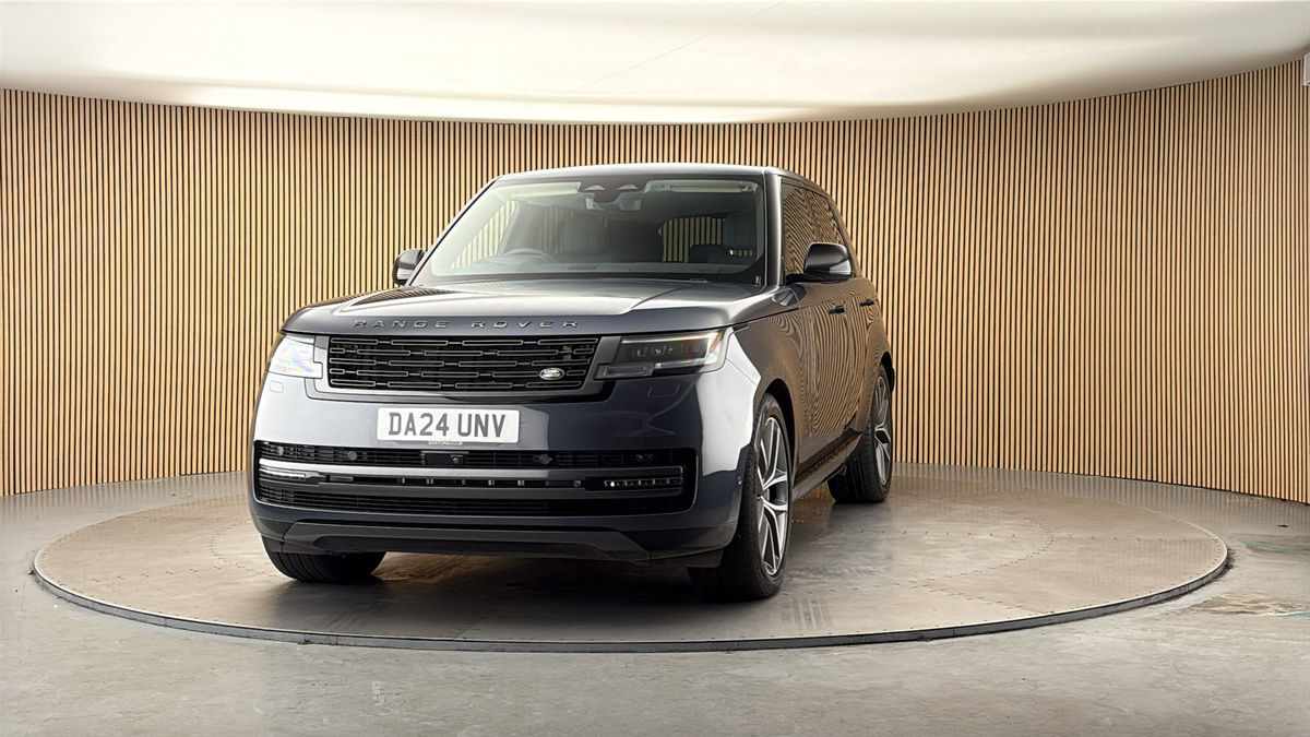 More views of Land Rover Range Rover