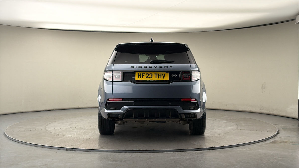 Land Rover Discovery Sport Image 4