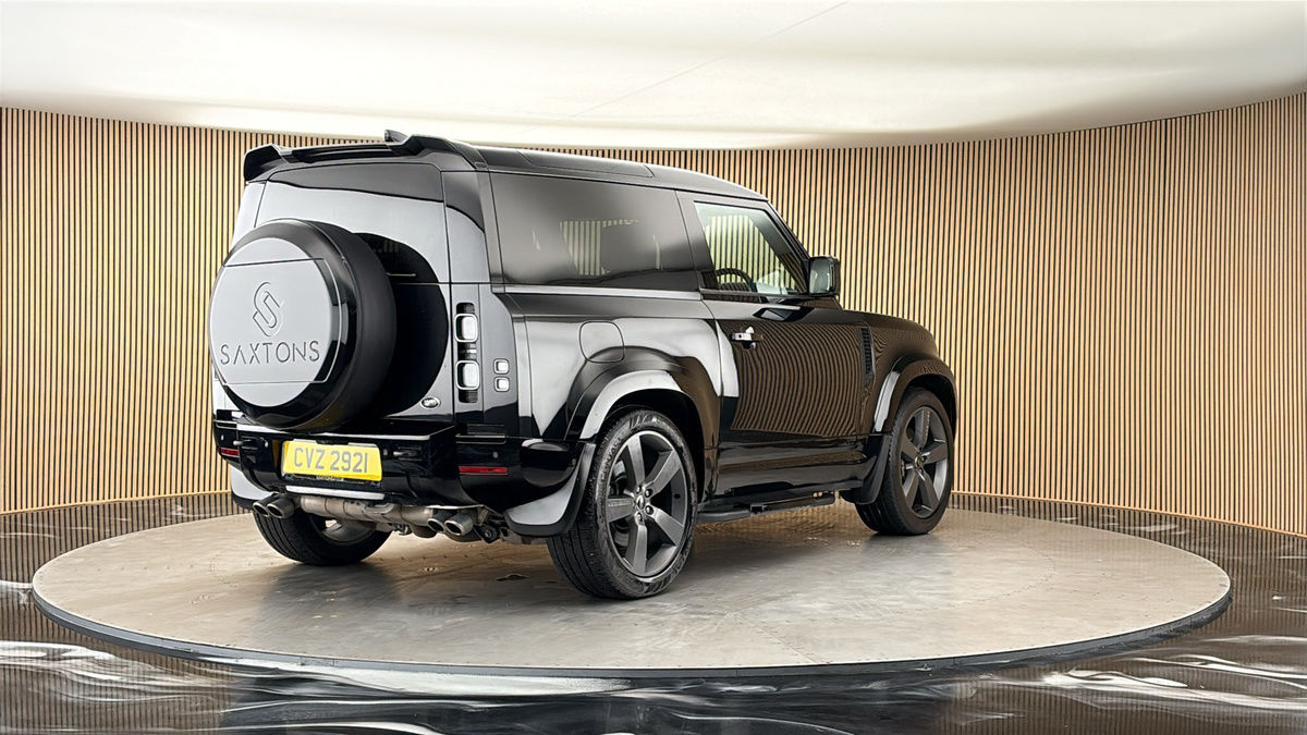 More views of Land Rover Defender 90