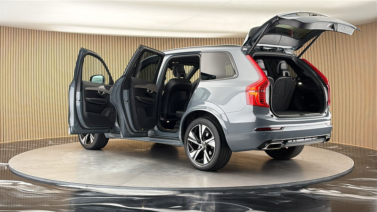 More views of Volvo XC90
