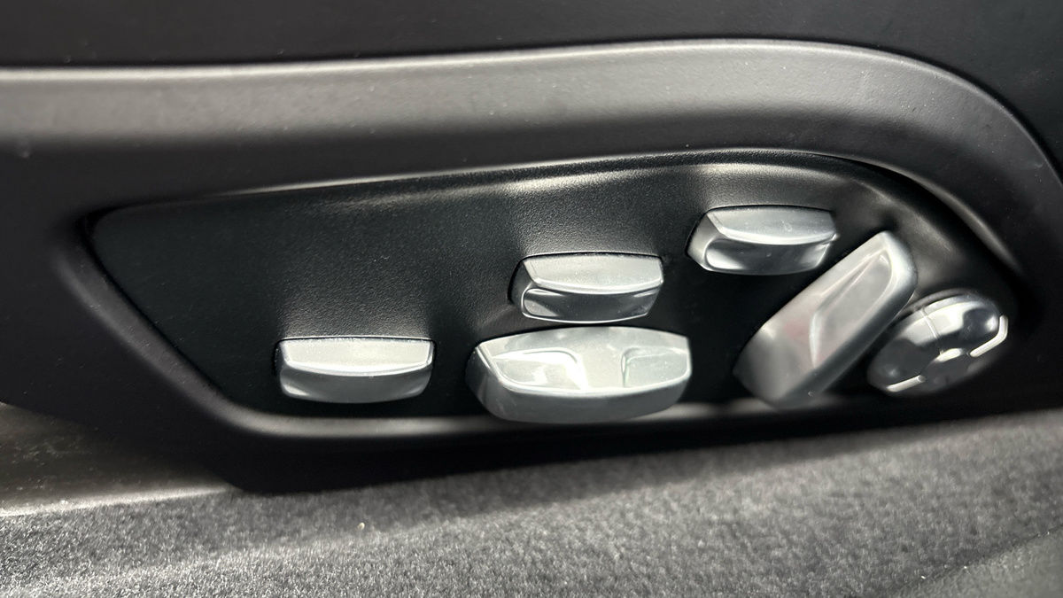 Porsche Panamera Image 38