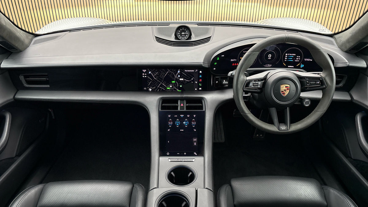 Porsche Taycan Image 12