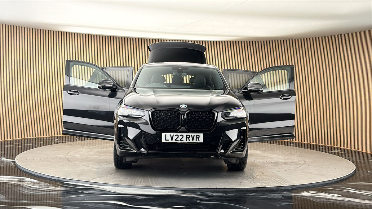 More views of BMW X4