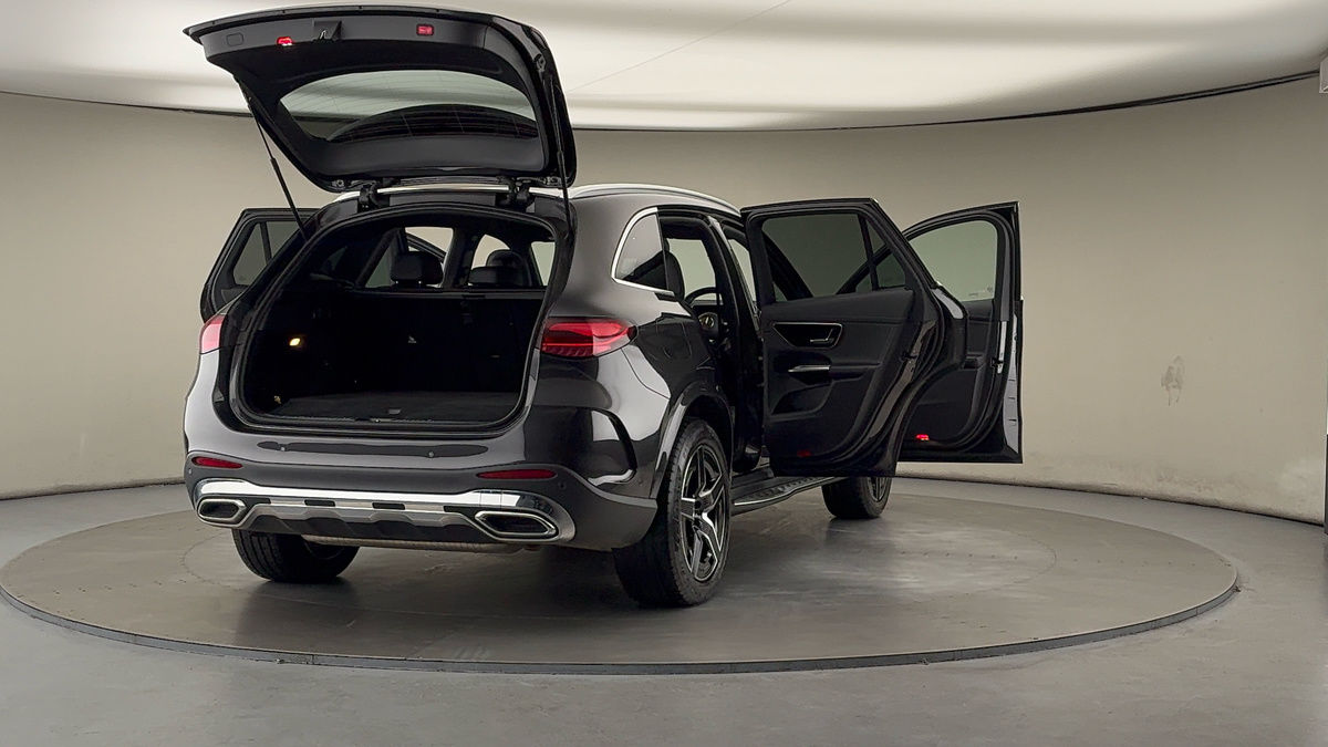 More views of Mercedes-Benz GLC