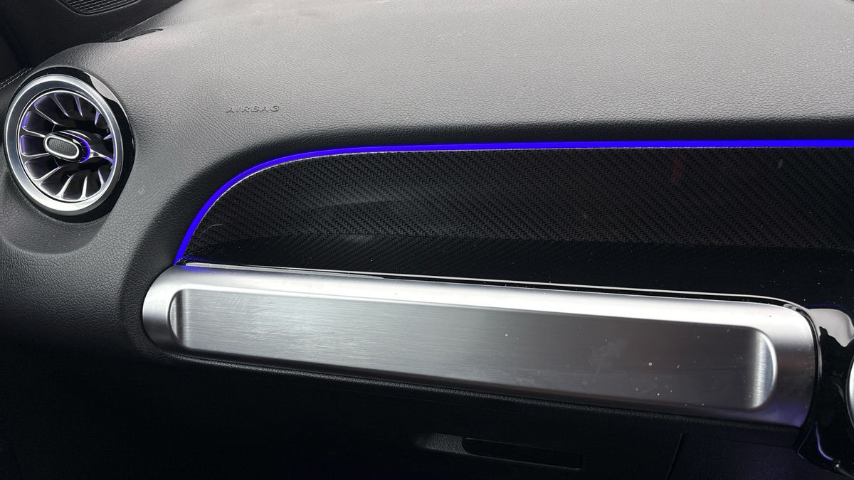 Mercedes-Benz GLB Image 26