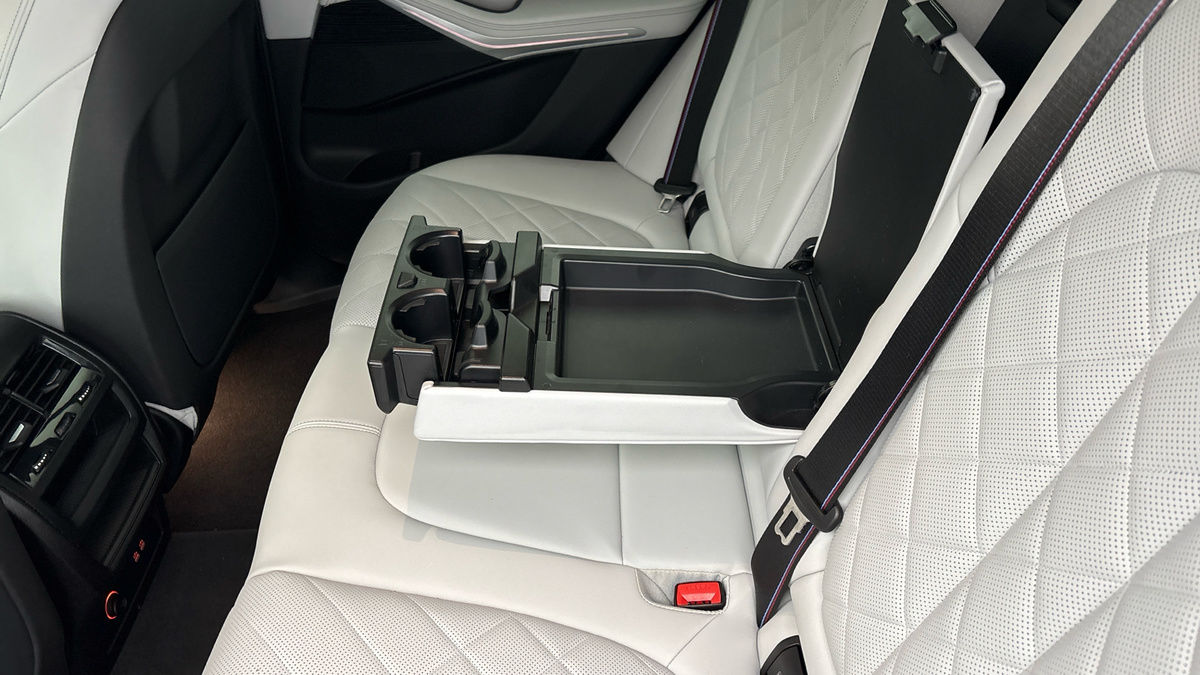 BMW X5 Image 9