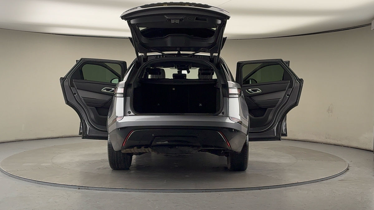 More views of Land Rover Range Rover Velar