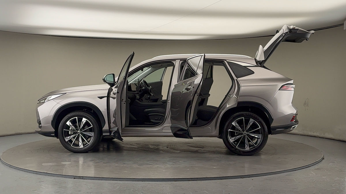 More views of MG MG HS