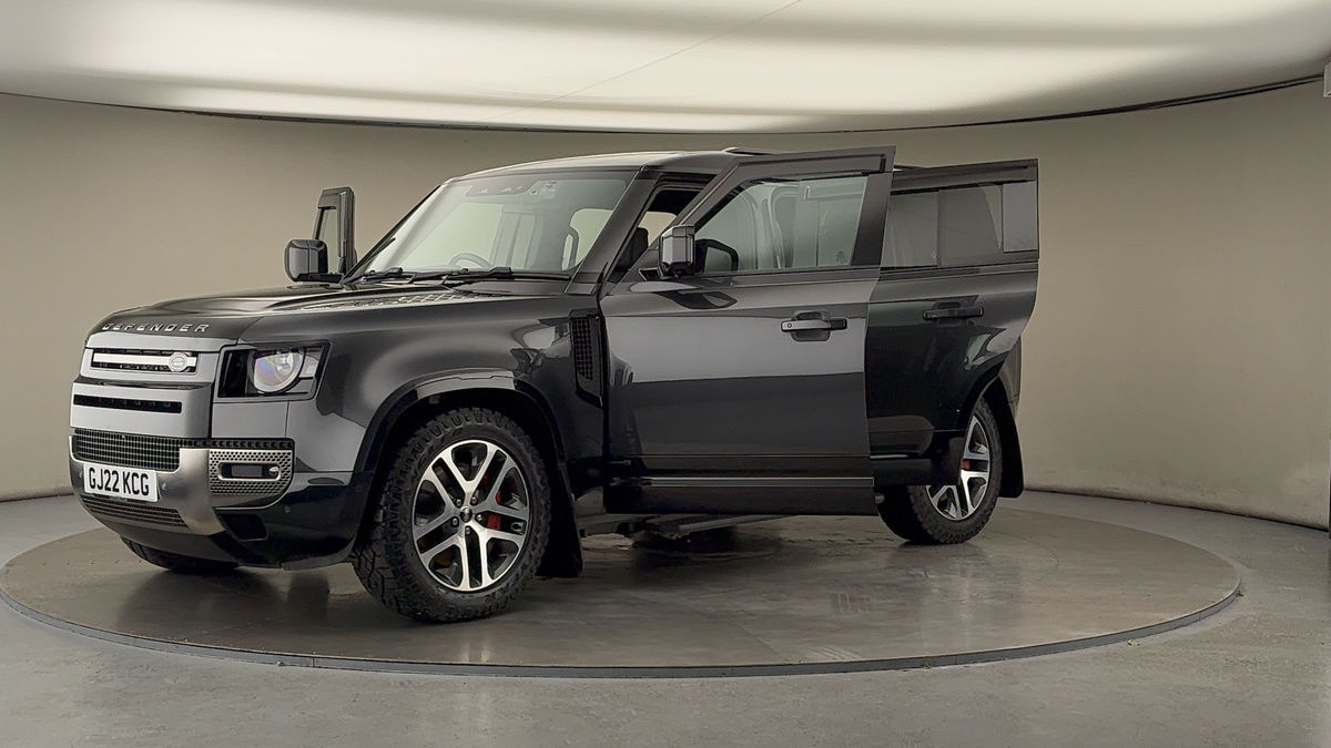 More views of Land Rover Defender 110