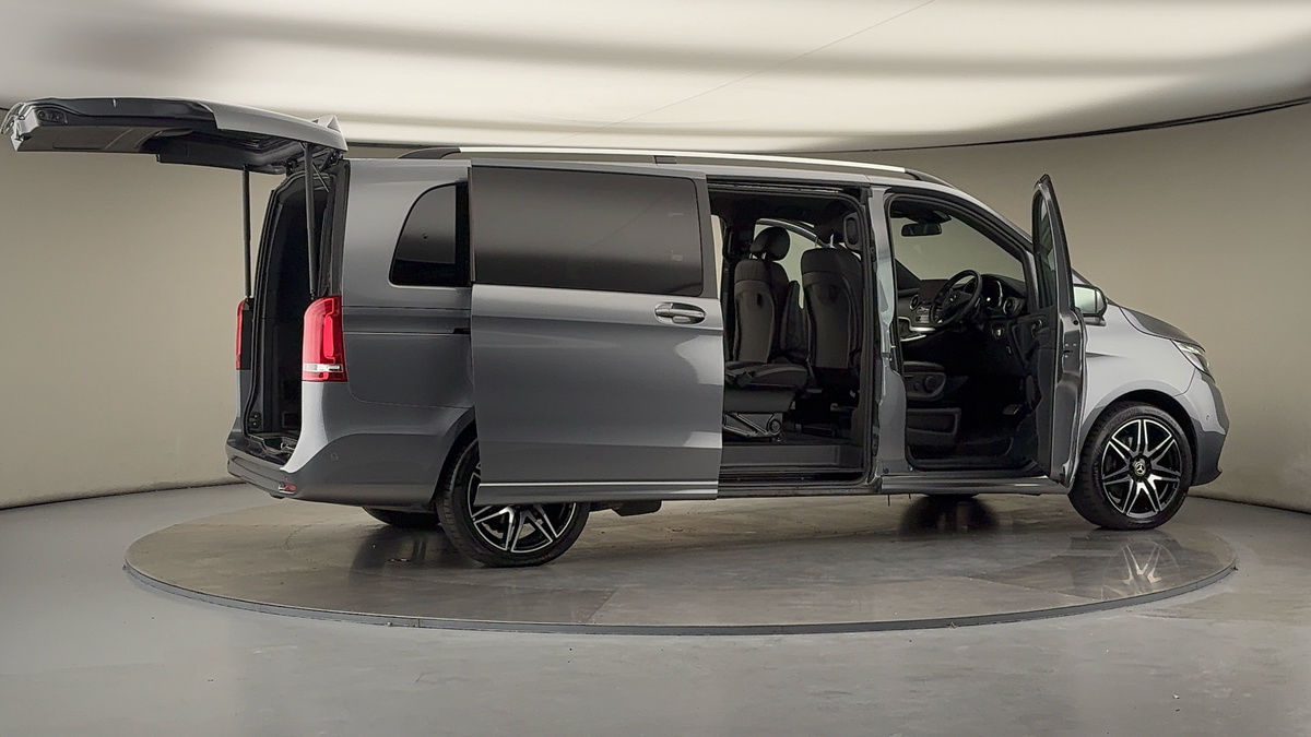 More views of Mercedes-Benz V Class