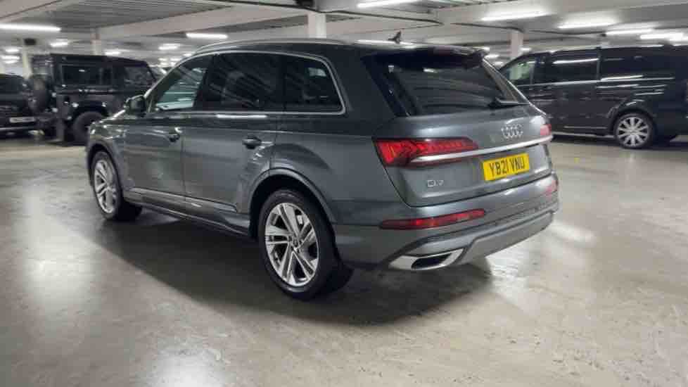 More views of Audi Q7