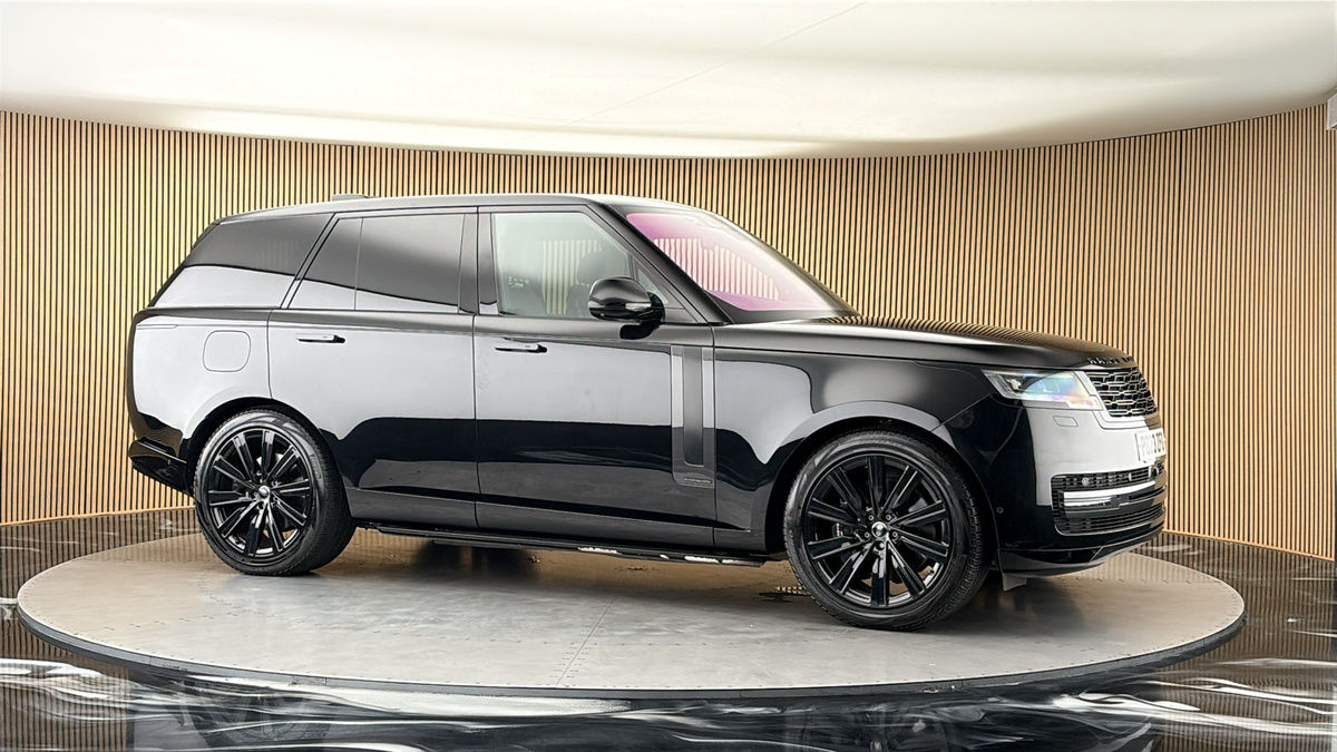 More views of Land Rover Range Rover