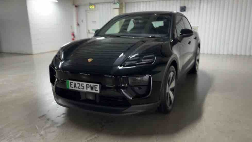 More views of Porsche Macan