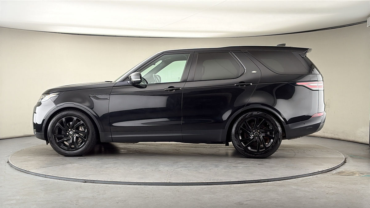 More views of Land Rover Discovery